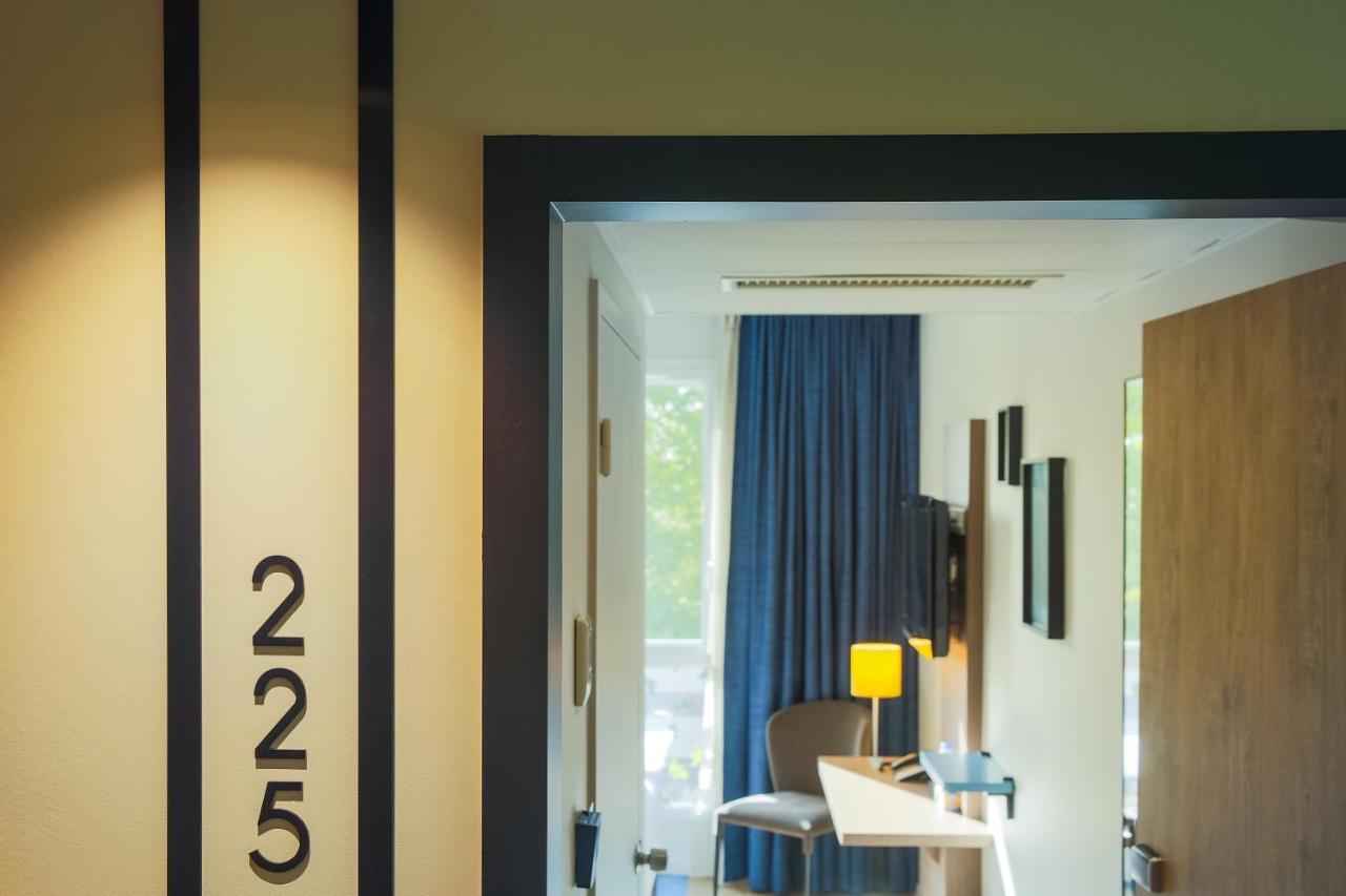 The Originals Boutique Hotel Restaurant Saint James, מונטגו מראה חיצוני תמונה
