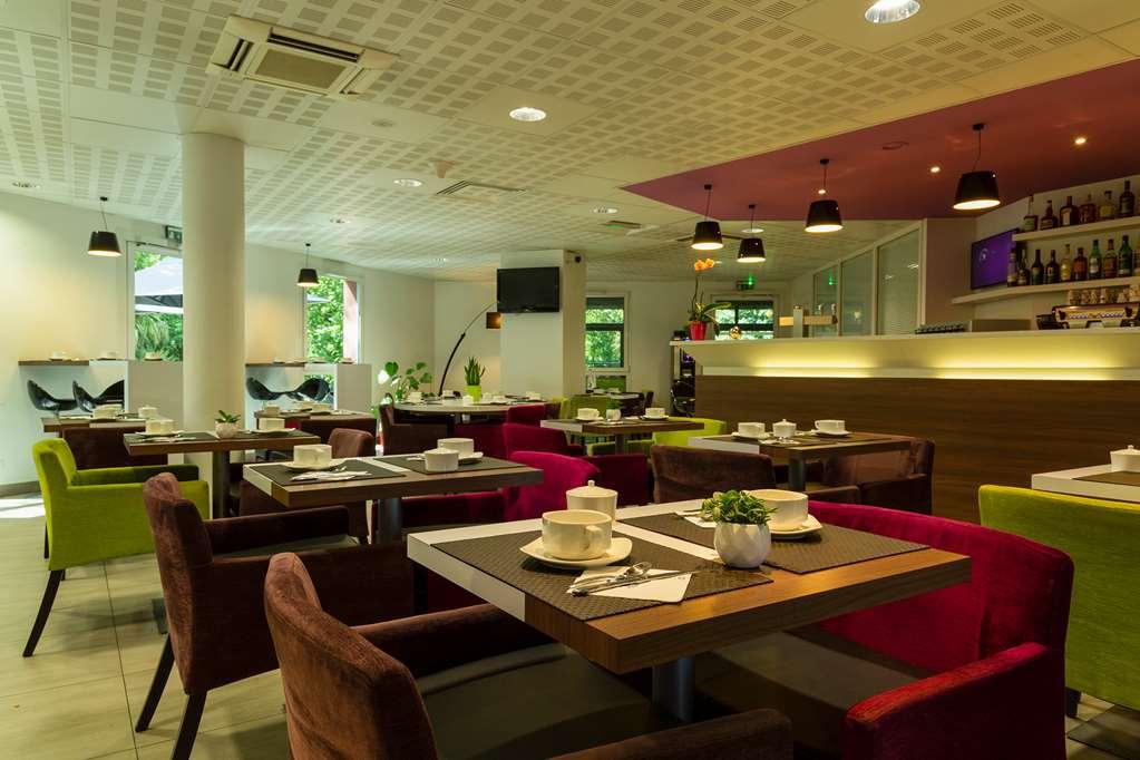 The Originals Boutique Hotel Restaurant Saint James, מונטגו שירותים תמונה