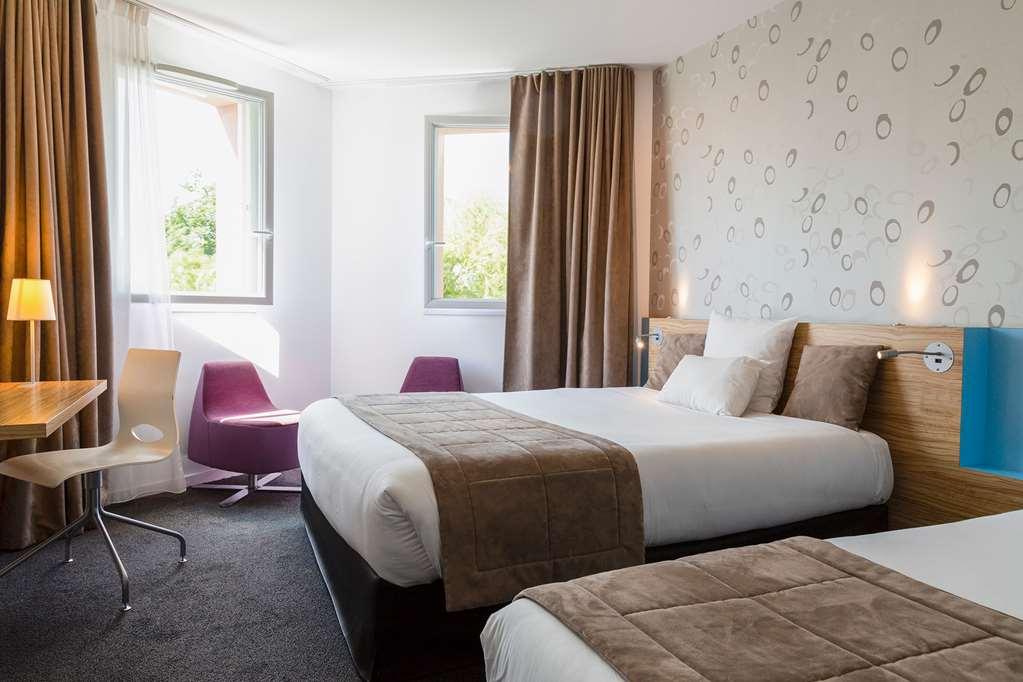 The Originals Boutique Hotel Restaurant Saint James, מונטגו חדר תמונה