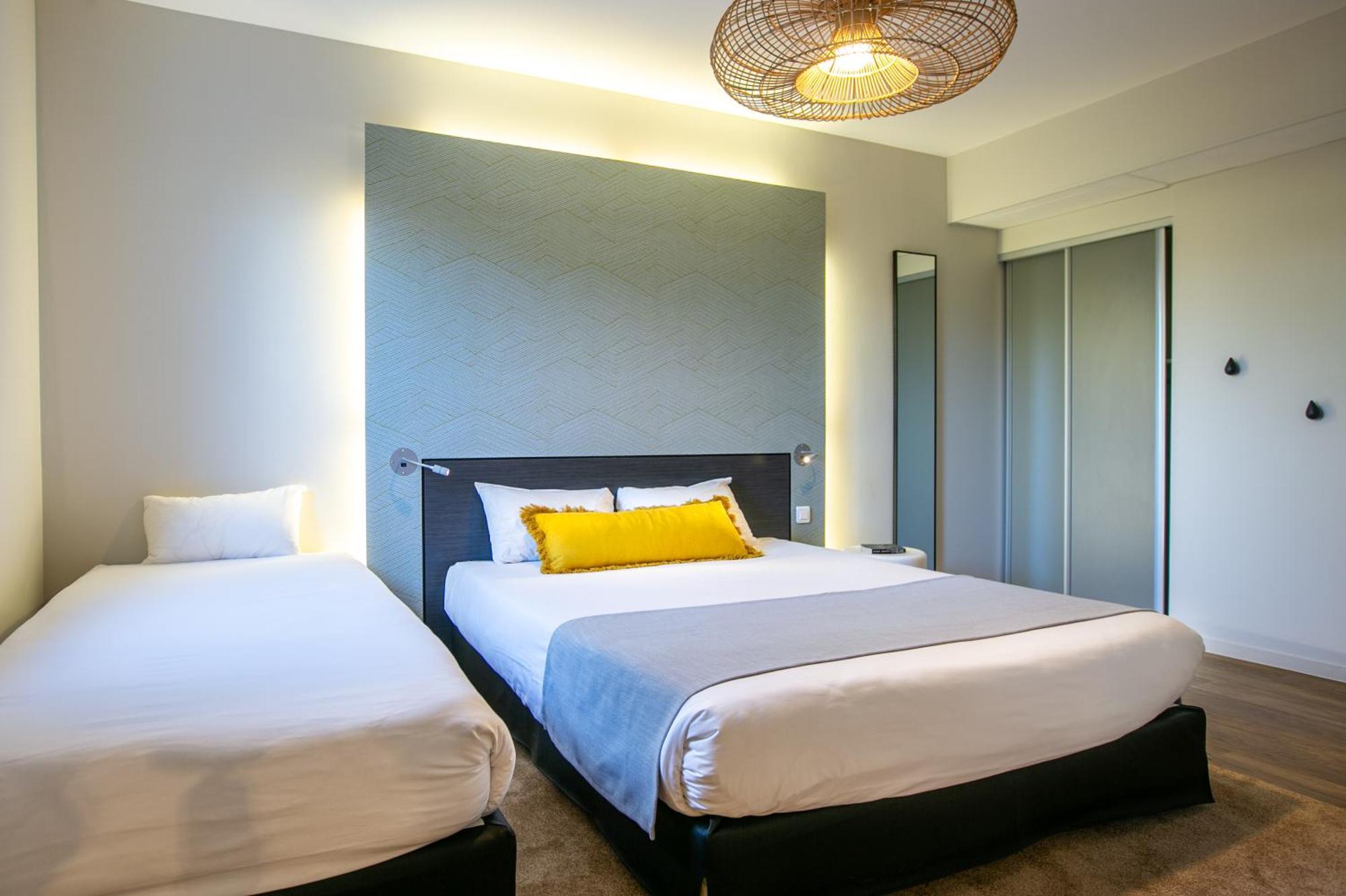 The Originals Boutique Hotel Restaurant Saint James, מונטגו מראה חיצוני תמונה
